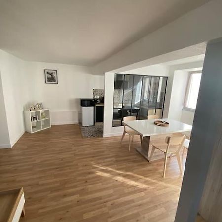 Appartement T2 Centre Ville Dole Esterno foto